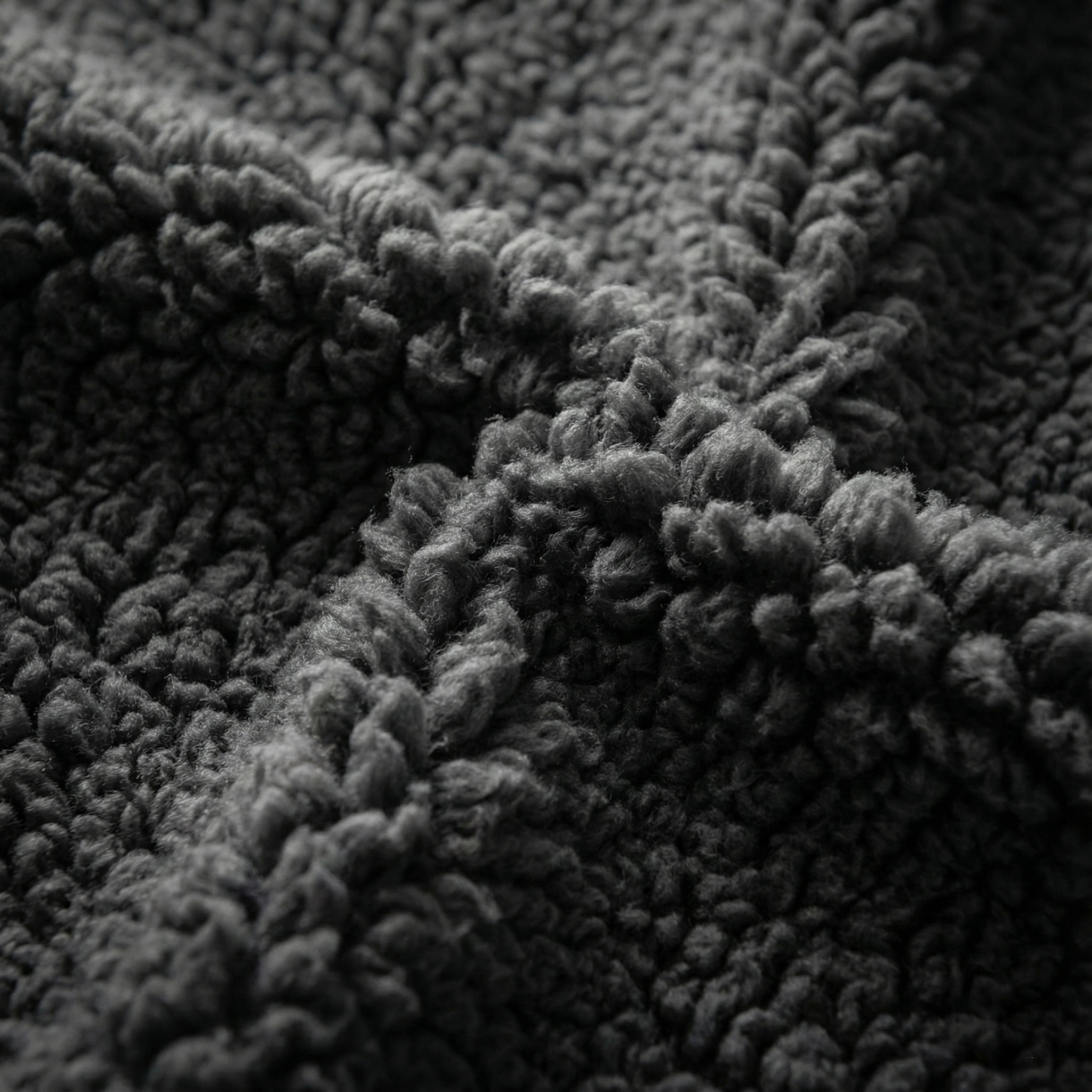 Diffls Sanctuary Throw – Waterproof Reversible Sherpa & Velvet Blanket